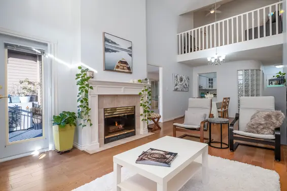 303 1140 Strathaven Drive, North Vancouver