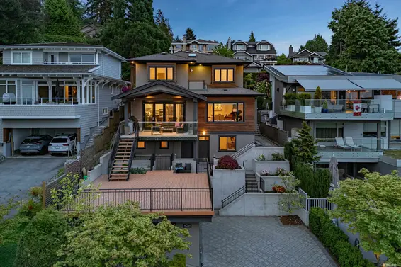 4061 St. Pauls Avenue, North Vancouver For Sale - image 37