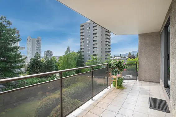303 444 Lonsdale Avenue, North Vancouver For Sale - image 8
