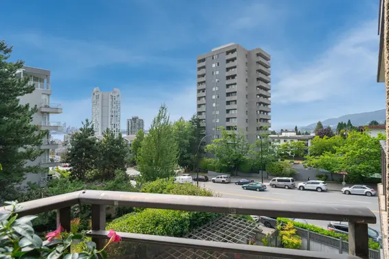 303 444 Lonsdale Avenue, North Vancouver For Sale - image 9