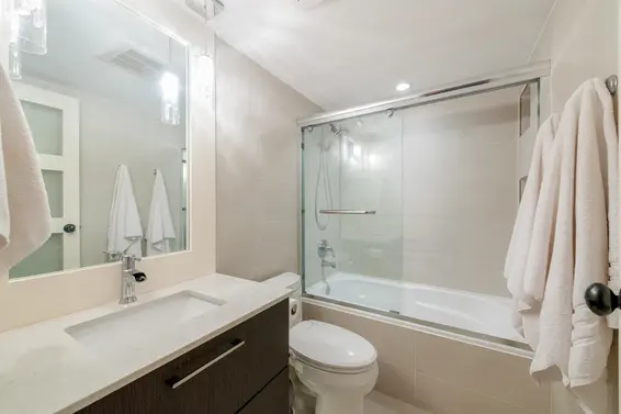 204 341 West 3rd Street, North Vancouver For Sale - image 18