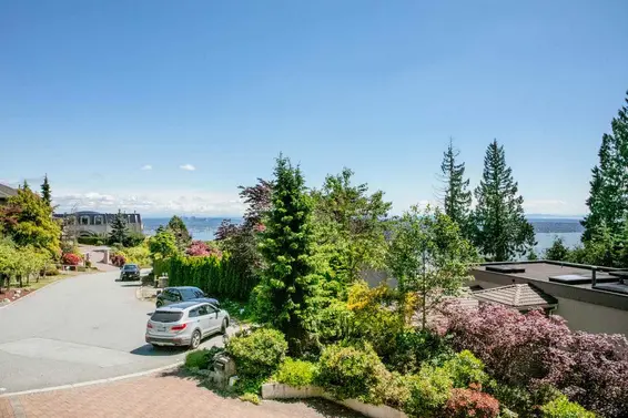 1496 Bramwell Road, West Vancouver For Sale - image 6