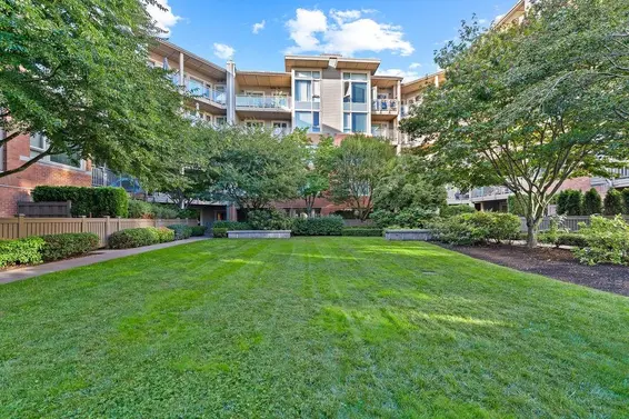 527 119 West 22nd Street, North Vancouver For Sale - image 22