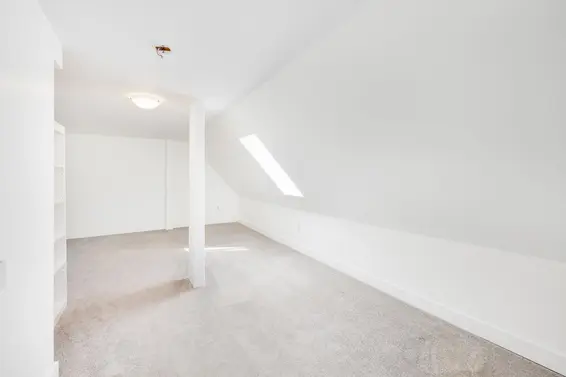 3182 Mountain Highway, North Vancouver For Sale - image 13