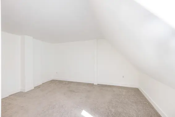 3182 Mountain Highway, North Vancouver For Sale - image 16