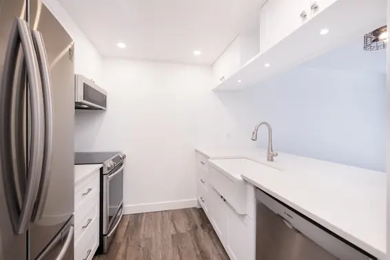 3182 Mountain Highway, North Vancouver For Sale - image 21