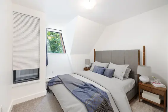 3182 Mountain Highway, North Vancouver For Sale - image 3