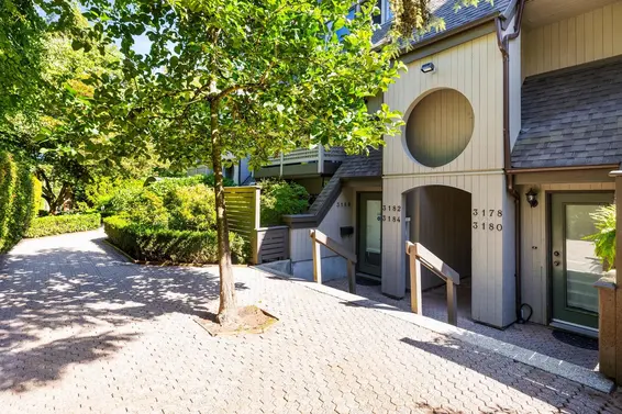 3182 Mountain Highway, North Vancouver For Sale - image 39
