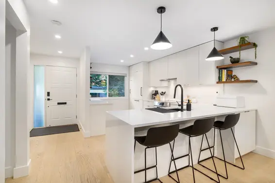 4663 Hoskins Road, North Vancouver For Sale - image 3