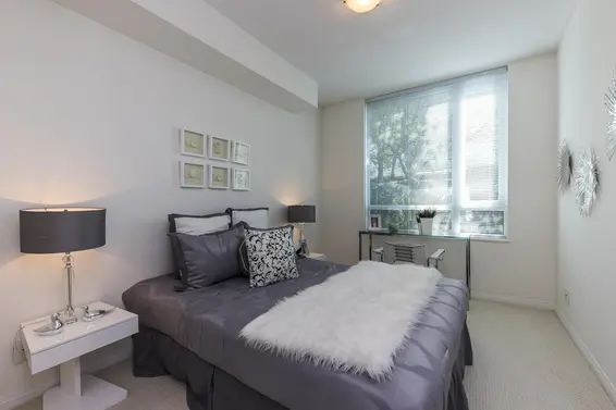 303 168 East Esplanade, North Vancouver For Sale - image 18