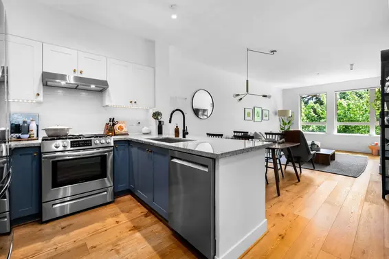 412 2601 Whiteley Court, North Vancouver For Sale - image 12
