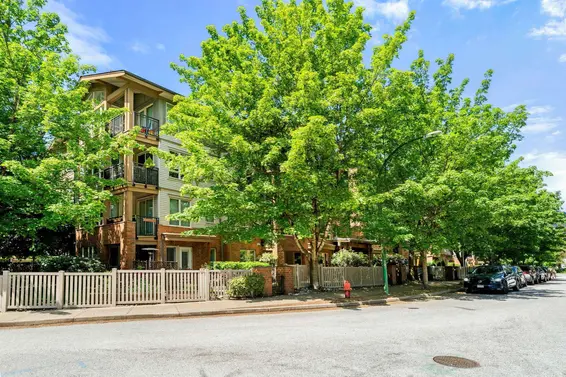 412 2601 Whiteley Court, North Vancouver For Sale - image 35