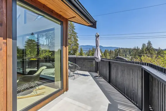 1964 Cliffwood Road, North Vancouver For Sale - image 25