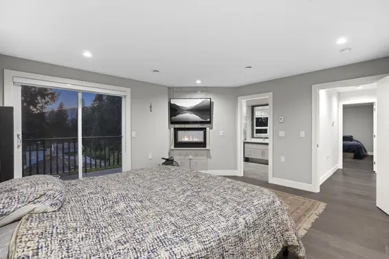 4935 Cedarcrest Avenue, North Vancouver For Sale - image 23
