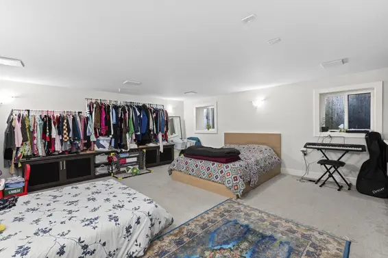 4935 Cedarcrest Avenue, North Vancouver For Sale - image 30