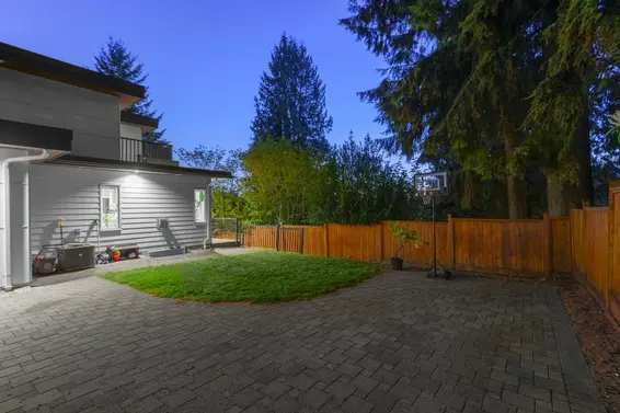 4935 Cedarcrest Avenue, North Vancouver For Sale - image 32