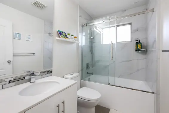 10 838 Tobruck Avenue, North Vancouver For Sale - image 17