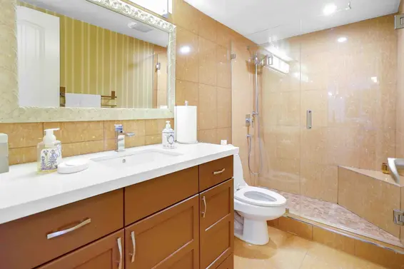 306 2020 Fullerton Avenue, North Vancouver For Sale - image 11