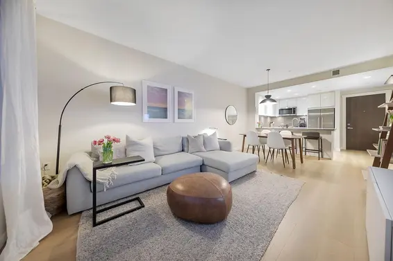 428 255 West 1st Street, North Vancouver