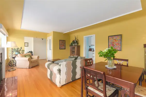 1016 Grand Boulevard, North Vancouver For Sale - image 3