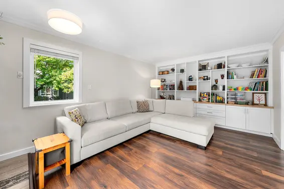 4 230 West 16th Street, North Vancouver For Sale - image 16
