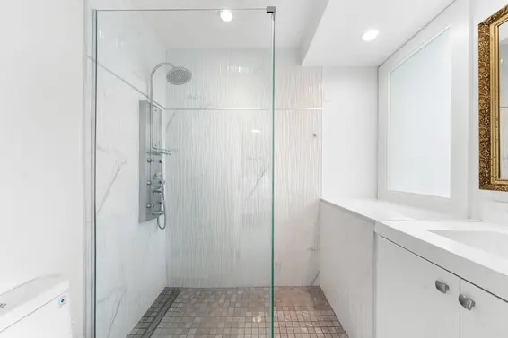 4 230 West 16th Street, North Vancouver For Sale - image 22