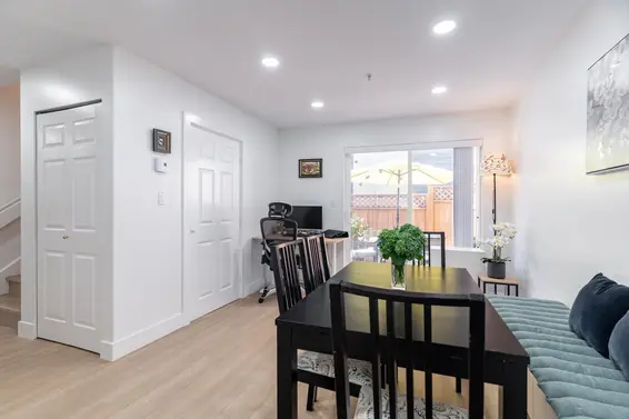 2 1233 West 16th Street, North Vancouver For Sale - image 13