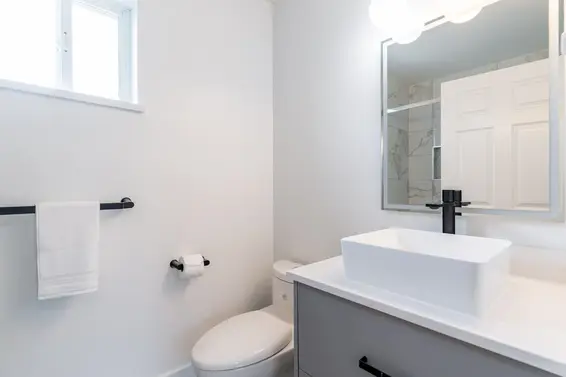 2 1233 West 16th Street, North Vancouver For Sale - image 25