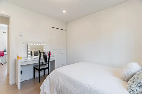 2 1233 West 16th Street, North Vancouver For Sale - image 33