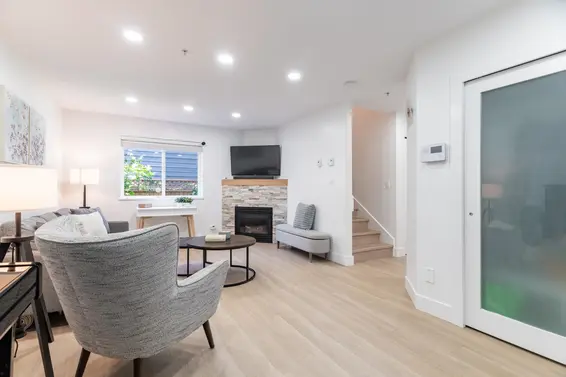2 1233 West 16th Street, North Vancouver For Sale - image 7