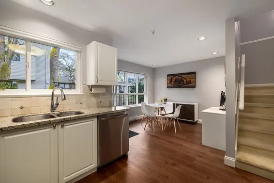 6 258 West 14th Street, North Vancouver For Sale - image 11