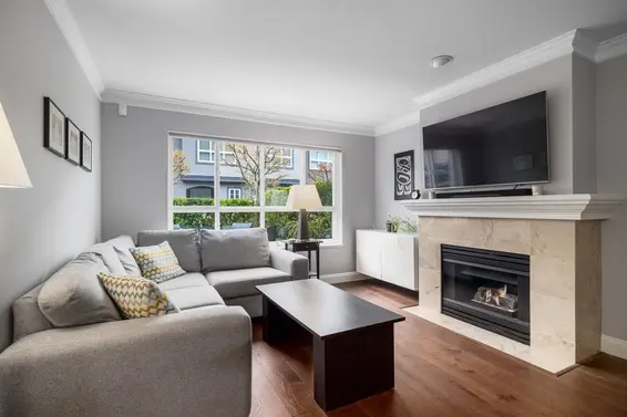 6 258 West 14th Street, North Vancouver For Sale - image 2