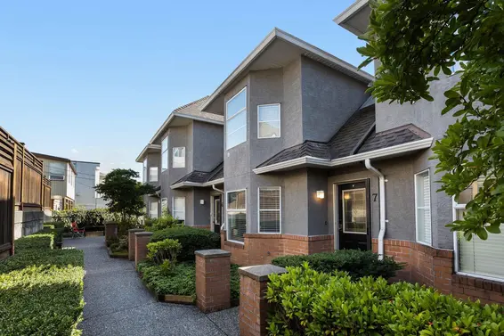 7 245 East 5th Street, North Vancouver For Sale - image 35