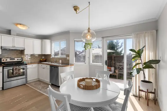 7 245 East 5th Street, North Vancouver For Sale - image 8