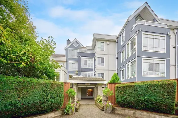 307 855 West 16Th Street, North Vancouver