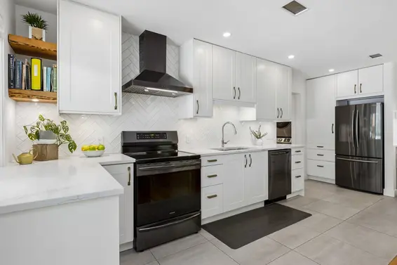 1214 Eastview Road, North Vancouver For Sale - image 11