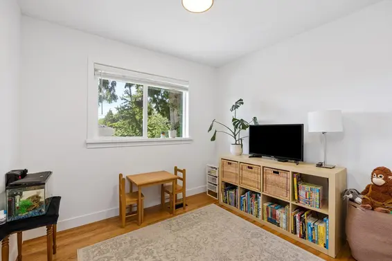 1214 Eastview Road, North Vancouver For Sale - image 21