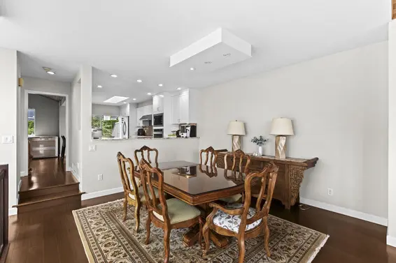 2319 Marine Drive, West Vancouver For Sale - image 9