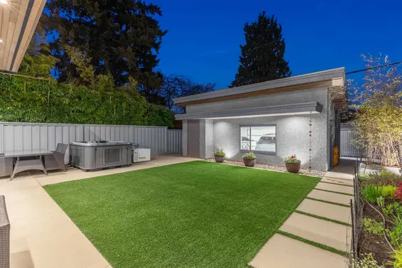 315 East 20th Street, North Vancouver For Sale - image 3