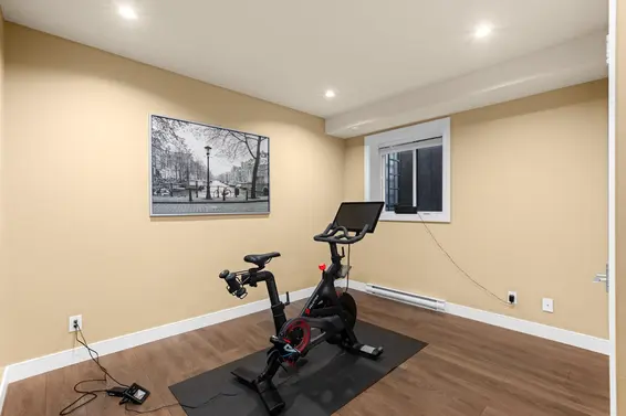 315 East 20th Street, North Vancouver For Sale - image 31