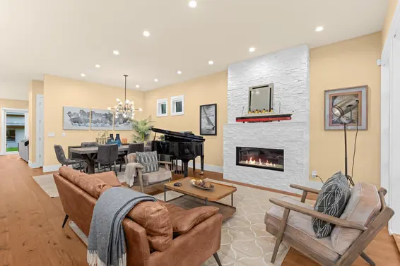 315 East 20th Street, North Vancouver For Sale - image 5