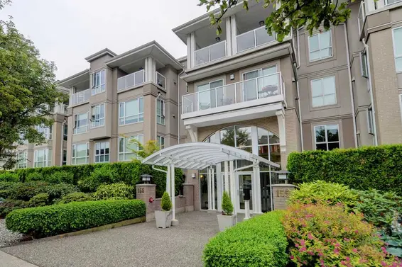 114 155 East 3Rd Street, North Vancouver