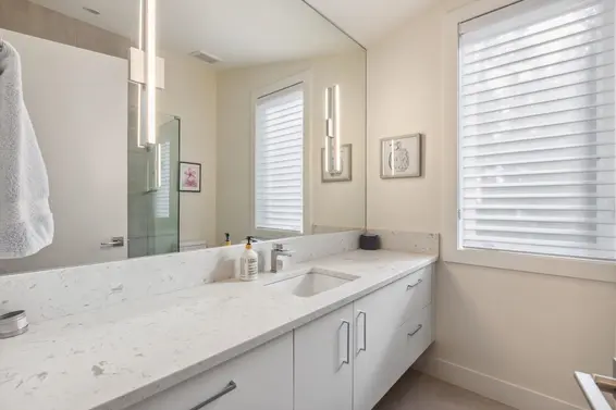 686 East Osborne Road, North Vancouver For Sale - image 25