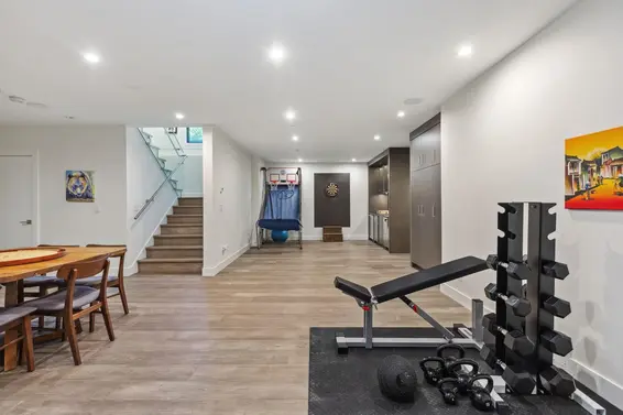 686 East Osborne Road, North Vancouver For Sale - image 26