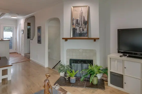 160 West 12th Street, North Vancouver For Sale - image 12