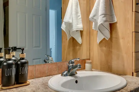 160 West 12th Street, North Vancouver For Sale - image 23