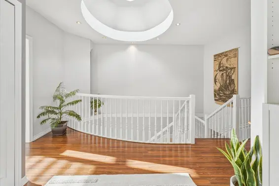 318 East Keith Road, North Vancouver For Sale - image 18