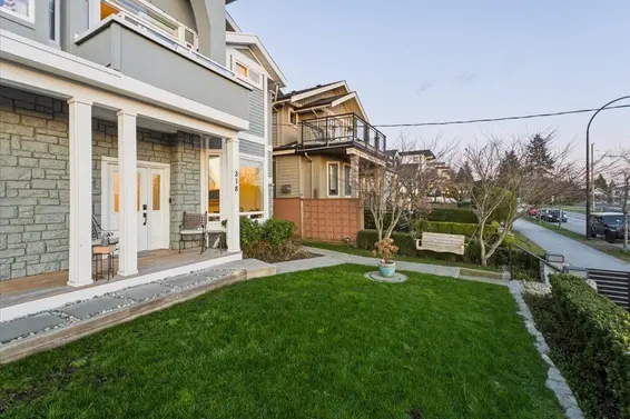 318 East Keith Road, North Vancouver For Sale - image 34