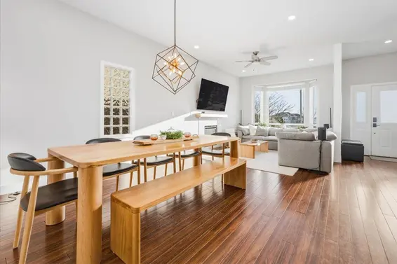 318 East Keith Road, North Vancouver For Sale - image 5