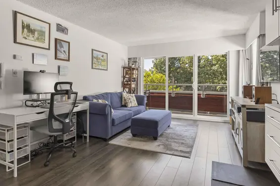 401 250 West 1 Street, North Vancouver For Sale - image 2